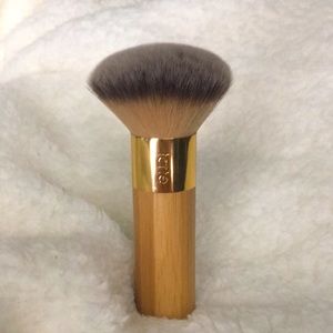 Tarte Foundation Buffing Brush